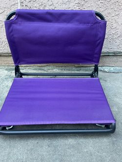 Stadium chair