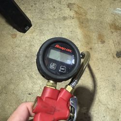 Snap on Digital Tire inflator