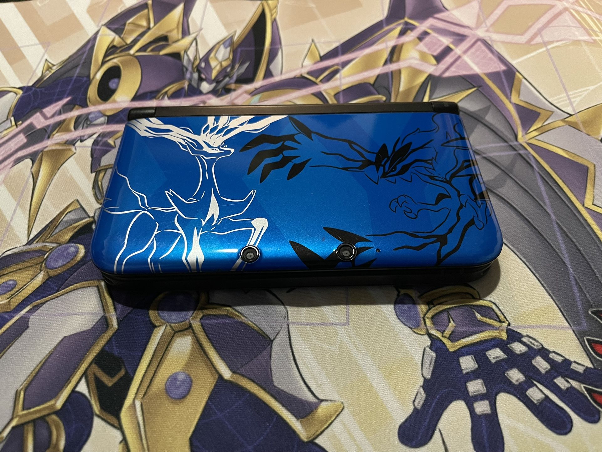 Nintendo 3DS limited Edition Pokemon X & Y