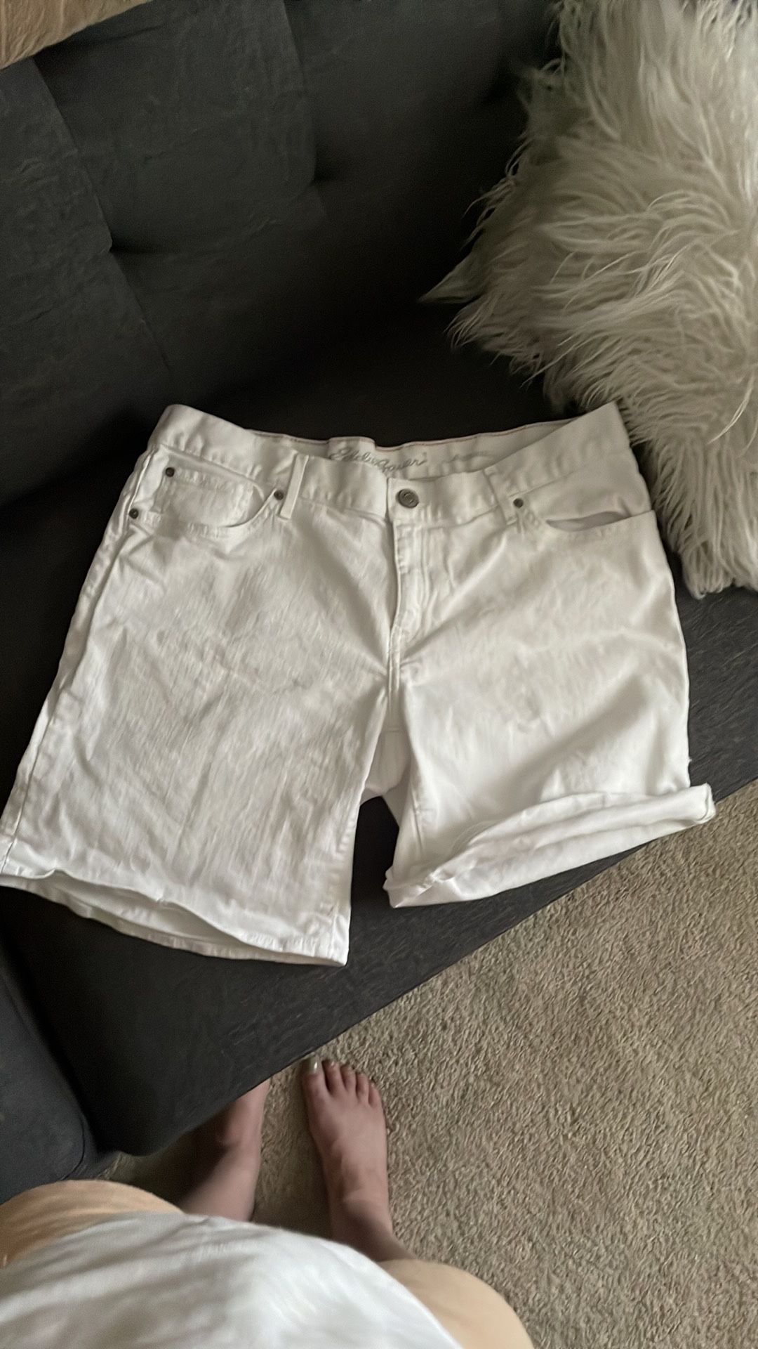 eddie bauer women’s white denim shorts sz 32/14
