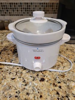 Rival Mini Slow Cooker with Glass Lid