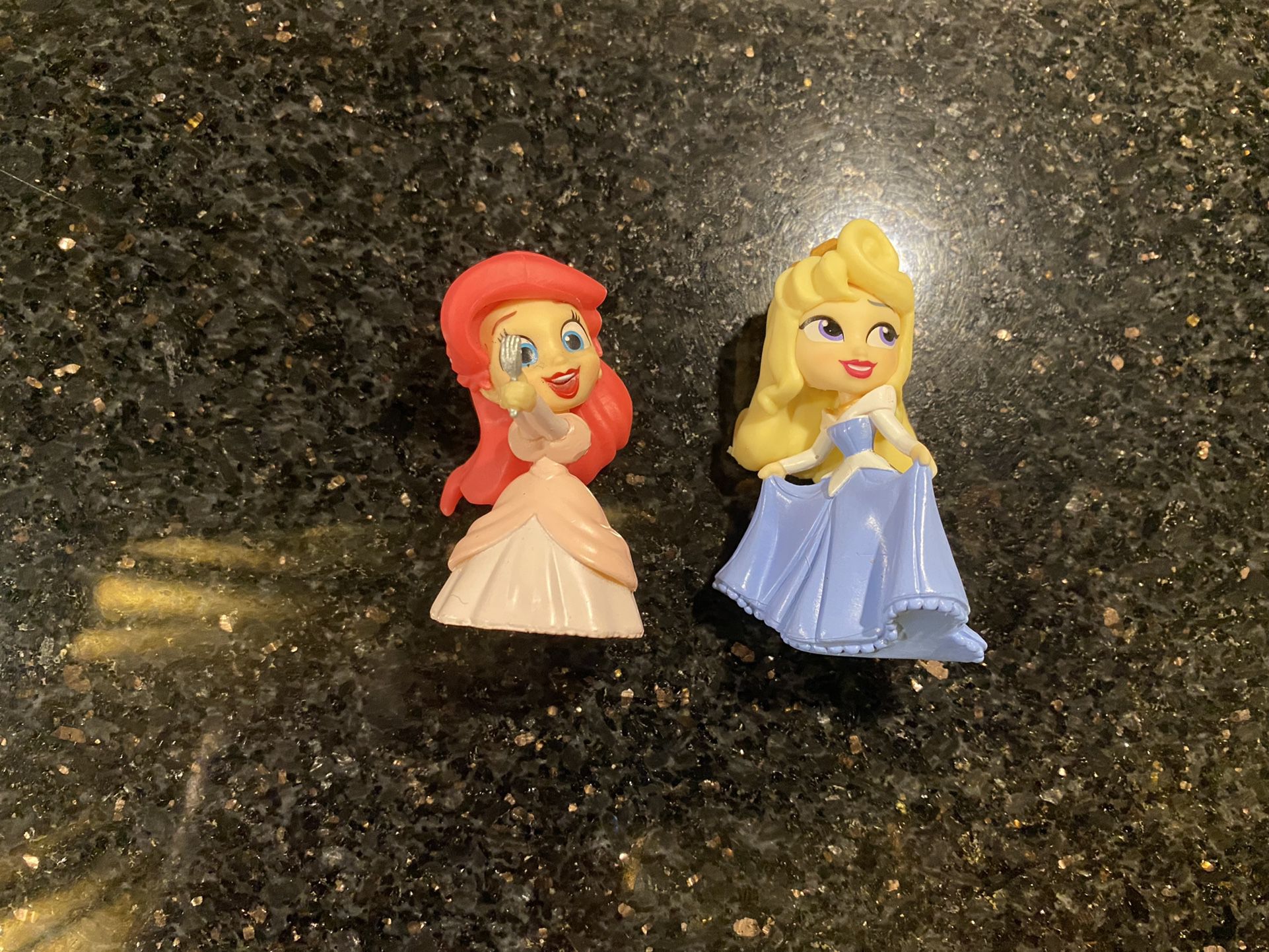2 Disney Princess Comics Minis Series Collectible 2” Dolls