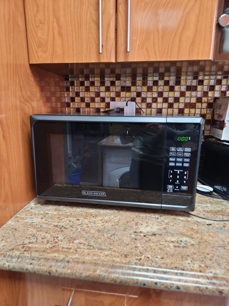 Microwave  Black 