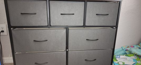 Dresser