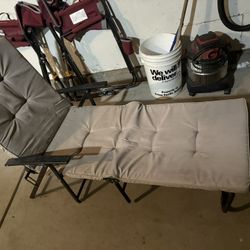 Folding Lawn Chair 