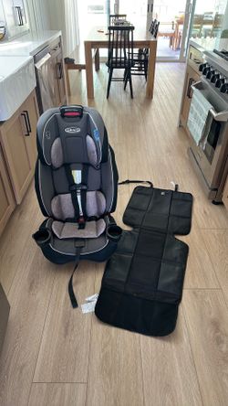 Graco slim fit car seat