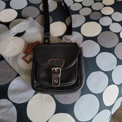 UNIK Genuine Leather Cross Body Purse Zippered 