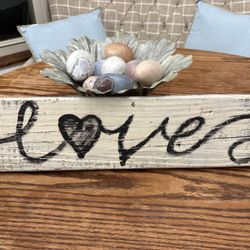 Rustic love sign