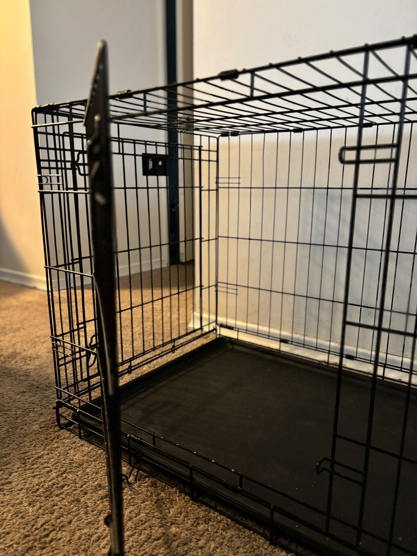 Small/Medium dog crate