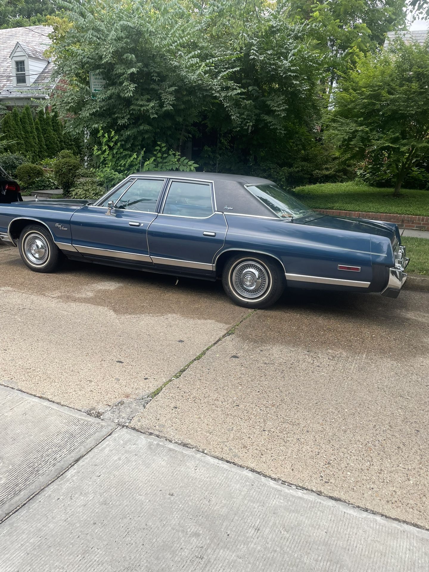 1977 Dodge Royal Monaco Brougham