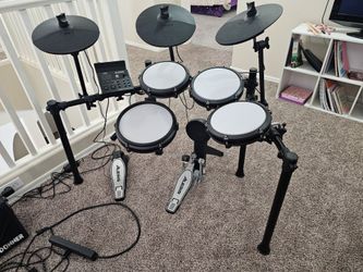 Alesis Nitro Max 8-Piece Electronic Drum Set With Bluetooth and BFD Sounds