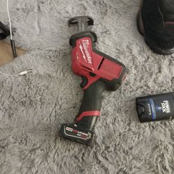 Milwaukee hacksaw