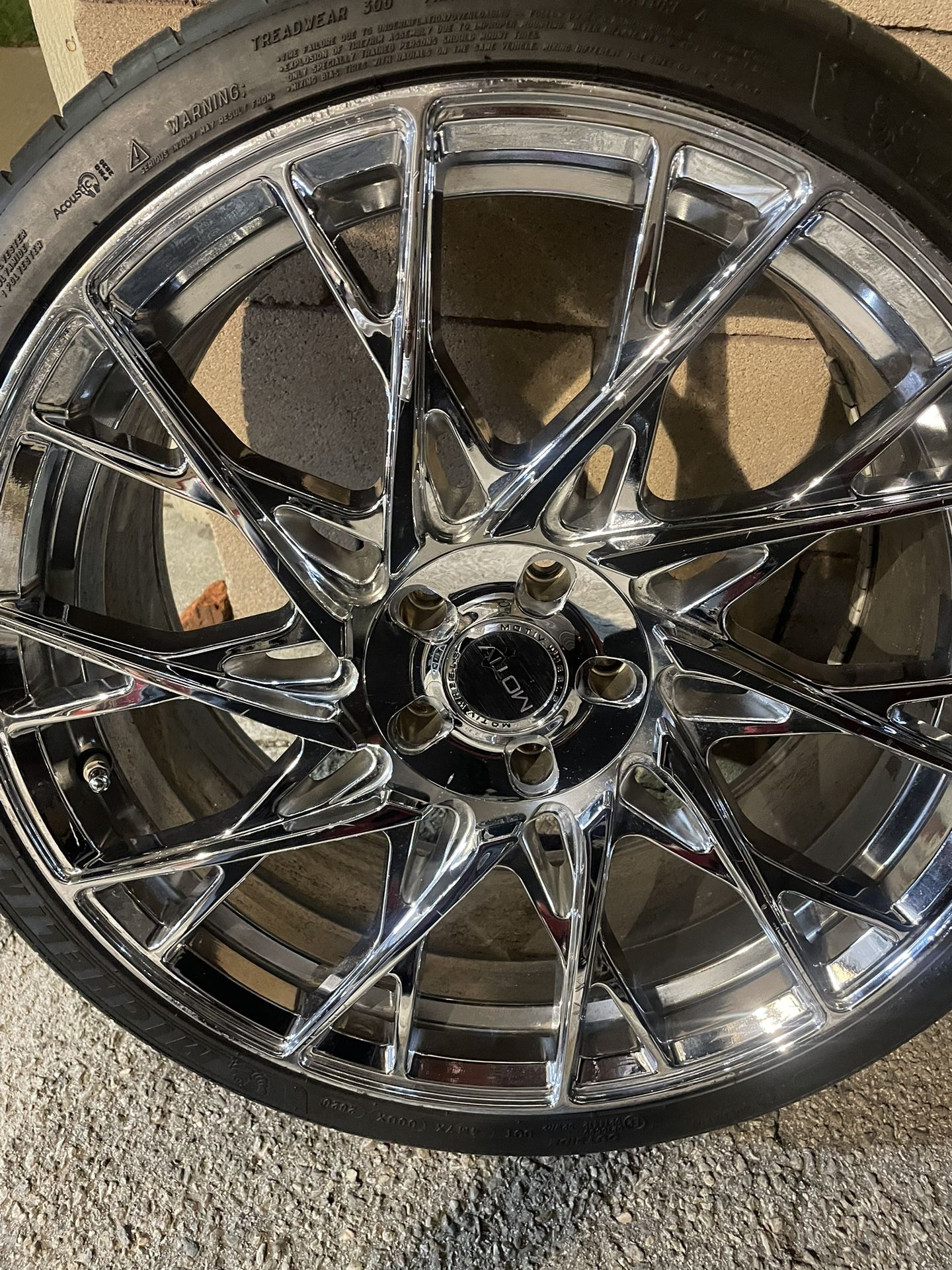 Motiv Wheels Chrome 430 C Maestro 20 Inch Universal 