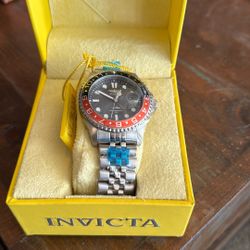 Never Worn New Invicta Pro Diver 
