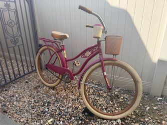 Huffy Fairview Women’s Beach Cruiser
