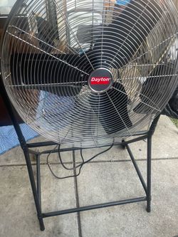 DAYTON Portable Fan: 24 in Blade