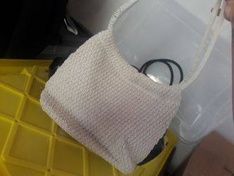 Knitted purse