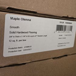 Mape Wood Smooth Solid  hardwood floor