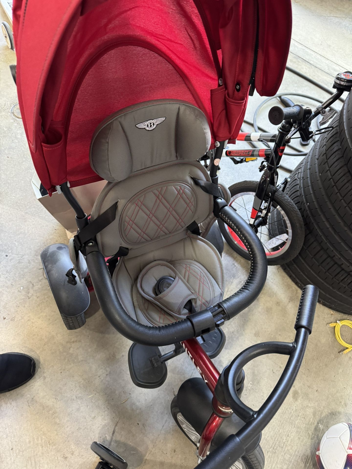 Bentley Stroller / Tricycle