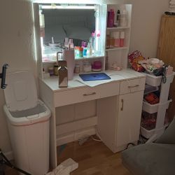 makeup vanity