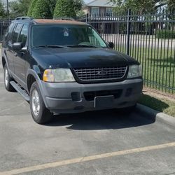 2004 Ford Explorer