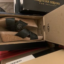 Ugg.   New. Sandals. For. Woman. Size. 6