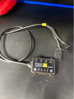 Toyota 4Runner Pedal Commander 10-24