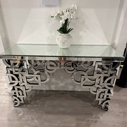 Mirrored Entry Way Table