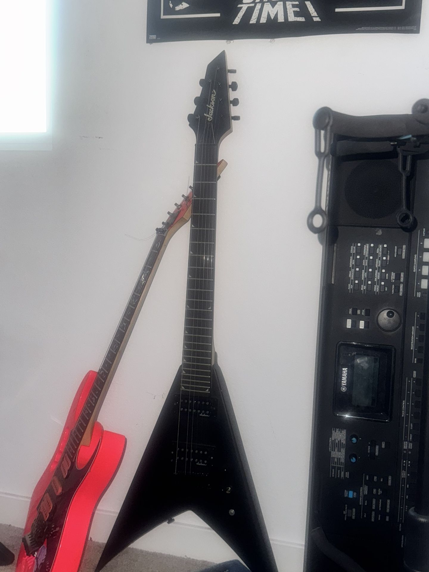 Jackson King V JS22 HT 7-String – Satin Black
