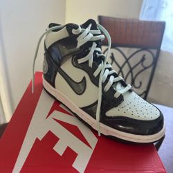 Boy shoes Nike Dunk High Se