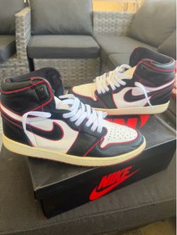 Air Jordan 1 Men's Size 11 Retro High OG Bloodline 2019