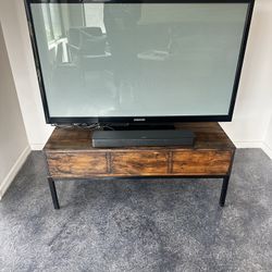 Wood And Metal Legs Coffee Table 