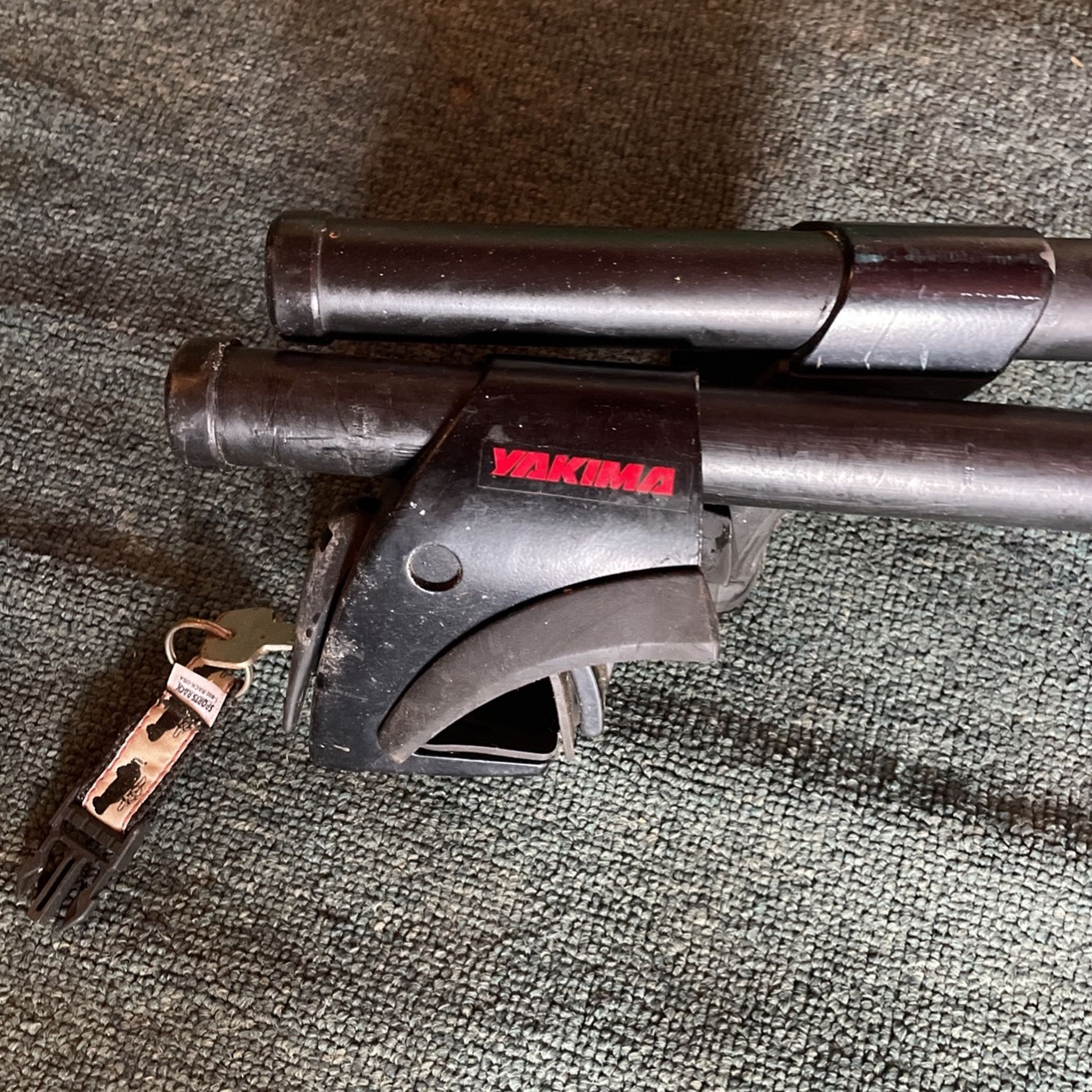 Yakima Locking Roof Rails