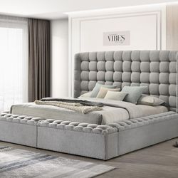 UPHOLSTERY STORAGE PLATFORM BED NEW IN BOX