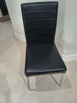 black chairs five