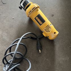 DEWALT Rotary Saw with 1/8-Inch and 1/4-Inch Collets, 5-Amp, Corded (DW660)