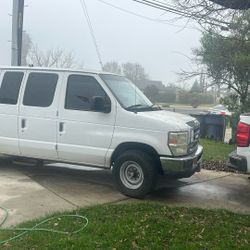 Ford Van 15 Passenger 