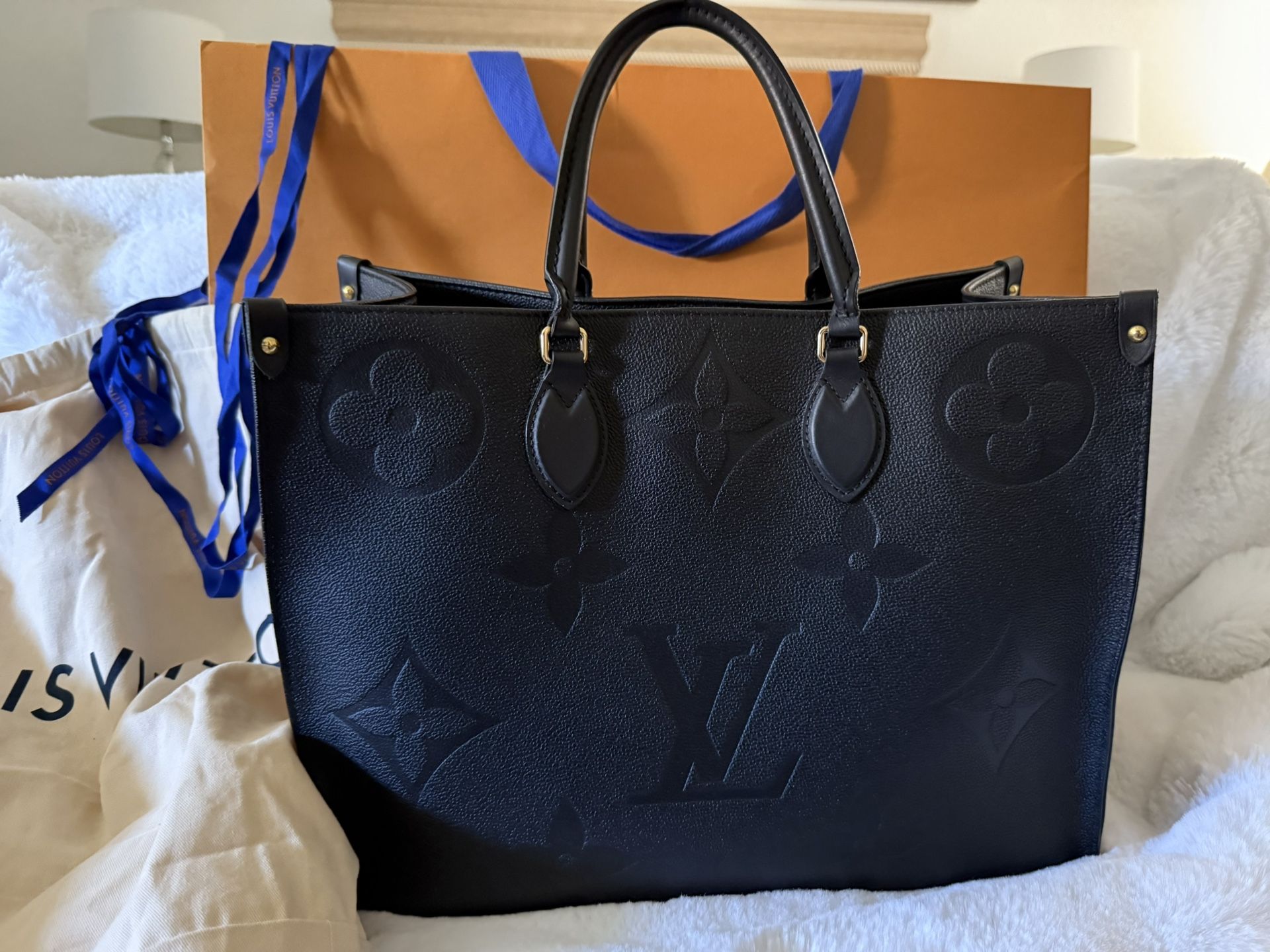 Louis Vuitton GM Handbag $3000