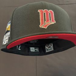 Minnesota Twins New Era Fitted Hat “Midnight Club DUB Edition” Hook Size 7 1/8