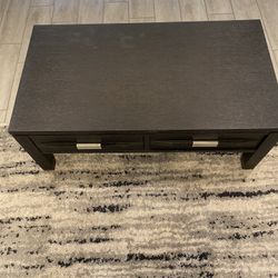 🚚 Moving Sale – Modern Espresso Coffee Table with Storage! 🖤
