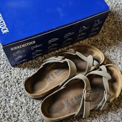 BIRKENSTOCK 
