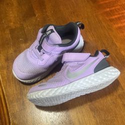 Childrens Nike Revoltion