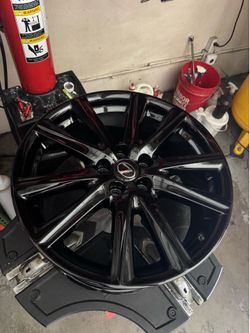 19” Lexus rims gloss black ,,,firm price,,,