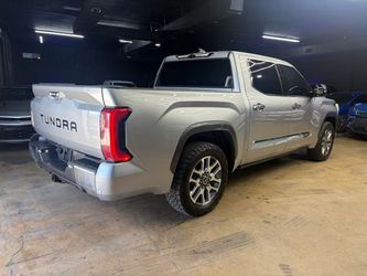 2022 Toyota Tundra CrewMax