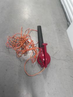 Toro electric leaf blower with 20ft extension cord. Location below  31705 Wesley Chapel blvd Fl 33543 Storage Mart