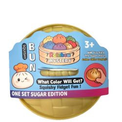 Squishy Bun Rainbow Mystery Fidget Toy