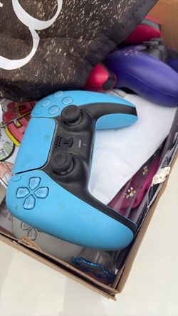 PS5 DualSense Wireless Controller Starlight Blue