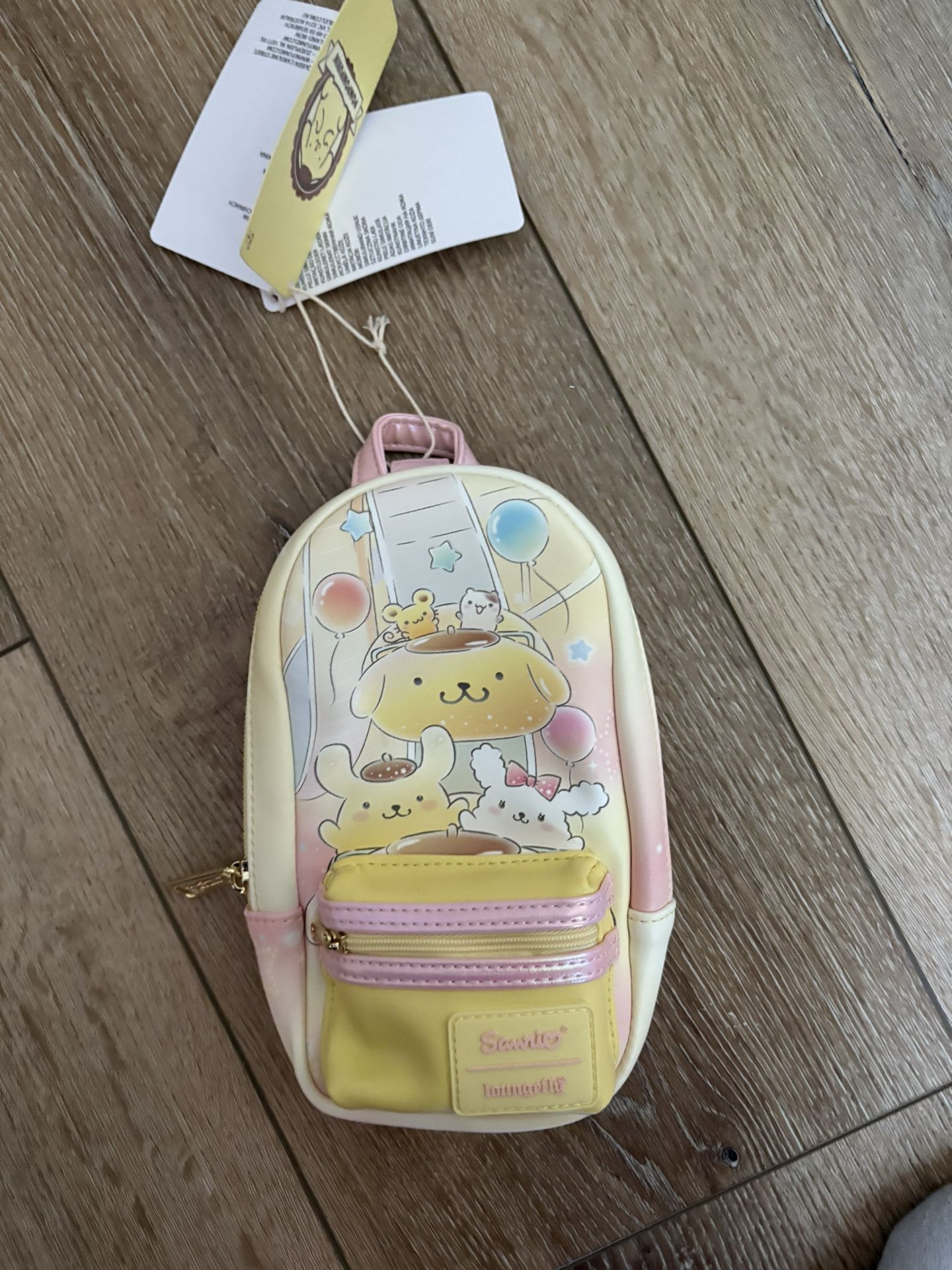 Cinnamon Roll Lounge Fly Bag 