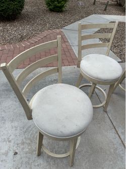 Set of 4 counter height bar stools