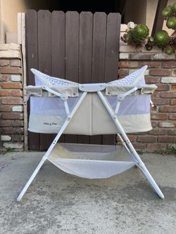 Dream On Me Bassinet